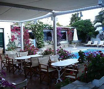 أندروميدا ريزيدنس 4* Mykonos Town
